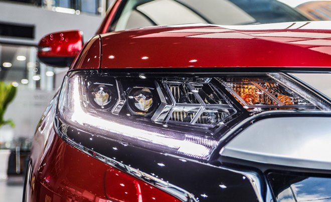 Giá xe Mitsubishi Outlander lăn bánh tháng 3/2021, thấp nhất 825 triệu - 6