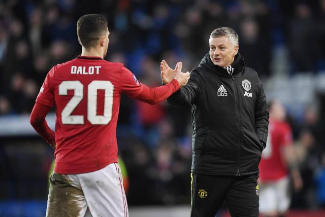 MU đại chiến AC Milan: Solskjaer tung quái chiêu, lo lắng "điệp viên” Diogo Dalot - 3