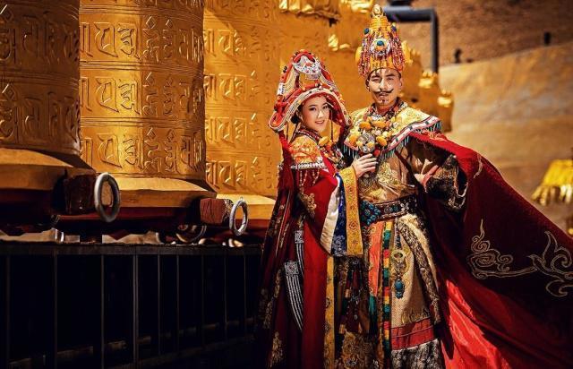 Phác họa hình tượng vua Thổ Phồn&nbsp;Songtsen Gampo và công chúa Văn Thành.
