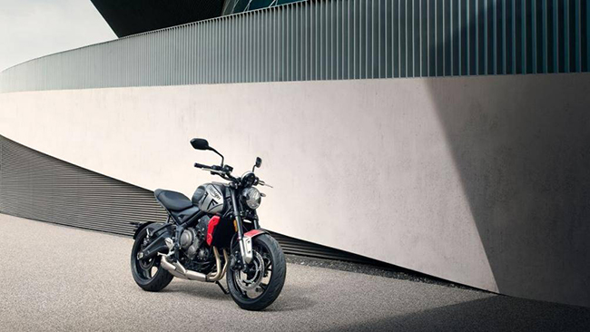 Triumph Trident 660 2021 tại thị trường Malaysia có giá bán từ 43,900 RM (251 triệu đồng), mẫu xe này hứa hẹn sẽ sớm về Việt Nam thời gian tới
