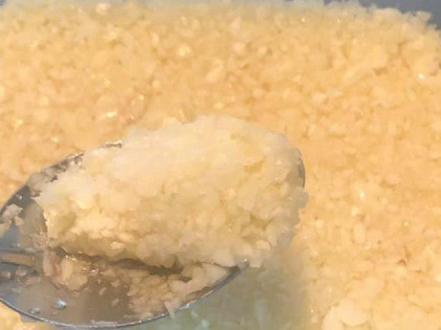 Ẩm thực - Làm cách này, tỏi bóc 1 lần ăn cả năm mà vẫn tươi, thơm như mới