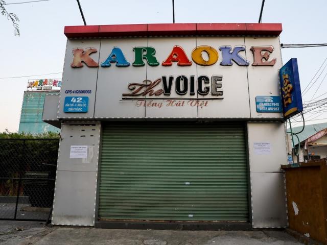 Tin tức trong ngày - TP.HCM mở lại quán bar, karaoke, vũ trường