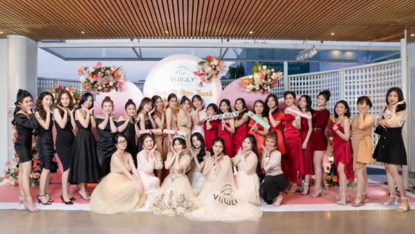 Team Vũ Ngọc Thanh của cô gái 9x luôn tự tin và tràn đầy năng lượng