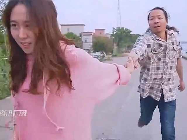 Video Clip Cười - Ế quá "làm liều" chàng trai nhận phải hậu quả cay đắng