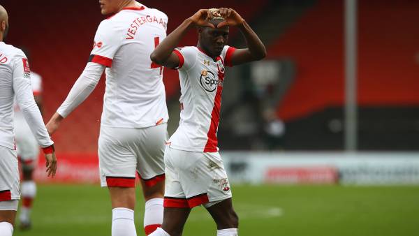 Trực tiếp bóng đá Bournemouth - Southampton: Thế trận an bài (Hết giờ) - 1