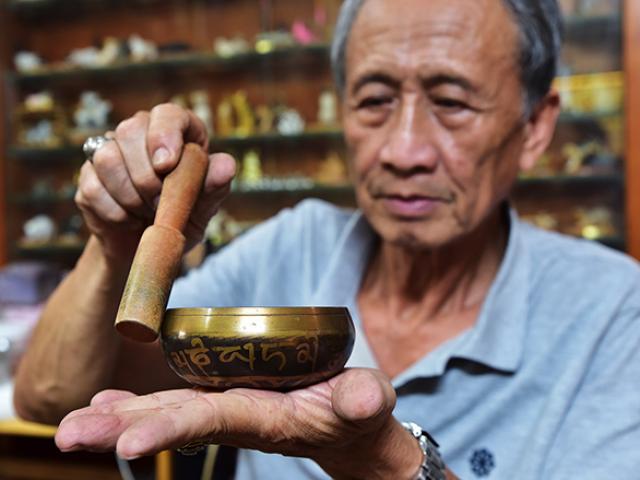 Tin tức trong ngày - "Kho báu" treo lủng lẳng trong nhà của ông lão Sài Gòn