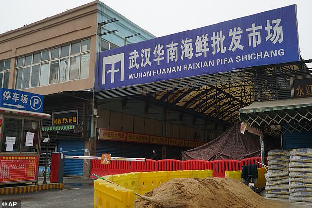 Chợ hải sản Hoa Nam ở thành phố Vũ Hán, tỉnh Hồ Bắc, Trung Quốc.