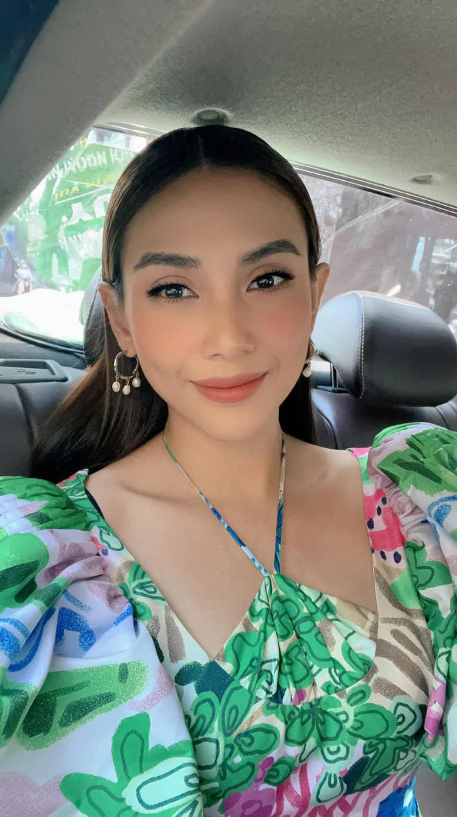 Hoa hậu Thu Thảo tái xuất đẹp như hoa, Tiểu Vy trễ nải vòng một cực nóng bỏng - 15