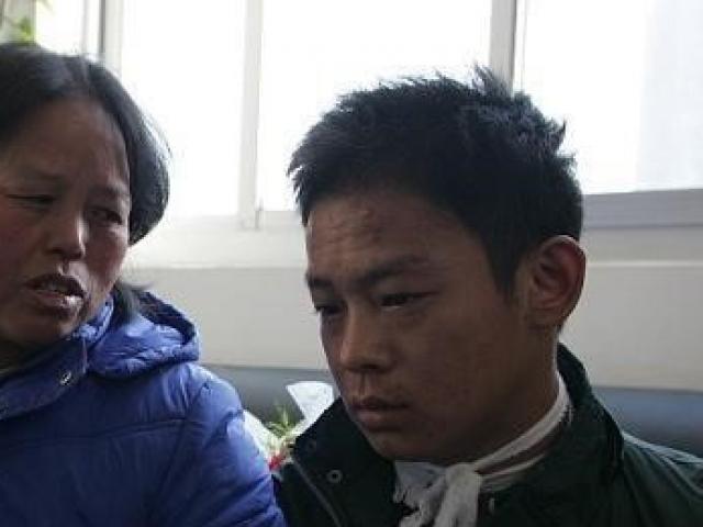 Sức khỏe đời sống - Chàng trai 20 tuổi bị nhiễm độc niệu, khóc lóc ân hận: "Có lẽ 2 điều này đã hại em"