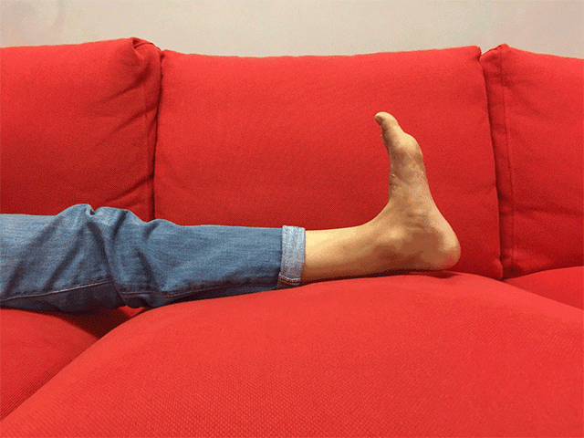 Sức khỏe đời sống - Các cục máu đông “sợ” nhất động tác này, có thể thực hiện khi nằm