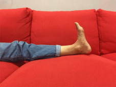 Sức khỏe đời sống - Các cục máu đông “sợ” nhất động tác này, có thể thực hiện khi nằm