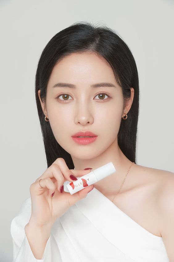 7 hoang tưởng khiến bạn "làm đẹp thành làm xấu" - 5