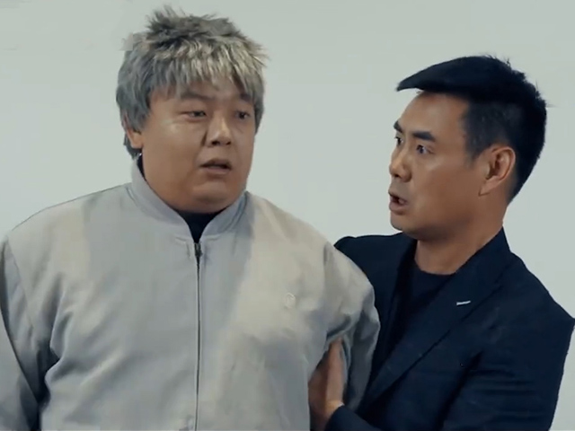 Video Clip Cười - Bất ngờ với cuộc họp phụ huynh của những người trưởng thành