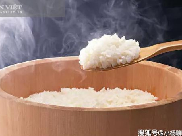 Ẩm thực - Đầu bếp chuyên nghiệp bật mí 2 chiêu giúp nấu cơm dẻo, thơm ngọt