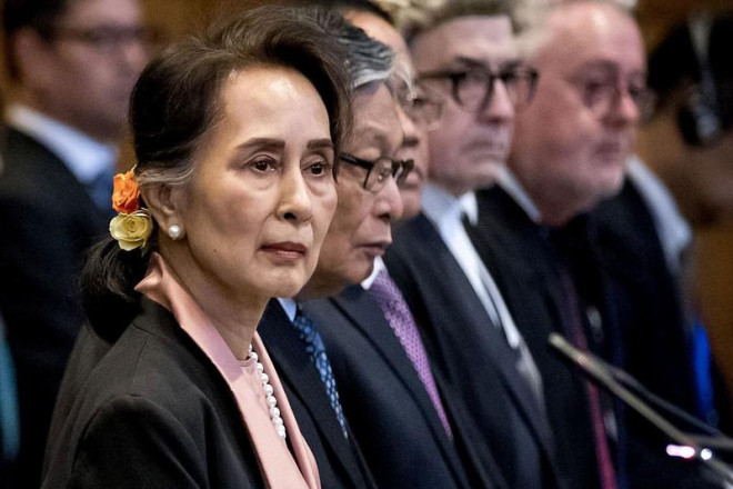 Cố vấn nhà nước Aung San Suu Kyi.