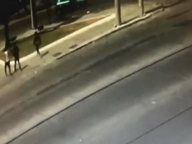 Thế giới - Mexico: Dùng súng cướp đồ của tài xế, bị nạn nhân trả đũa hãi hùng