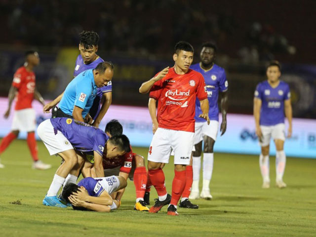 Bóng đá - Nóng: Hoàng Thịnh đốn Hùng Dũng gãy chân, bị cấm hết năm 2021 nộp phạt 40 triệu