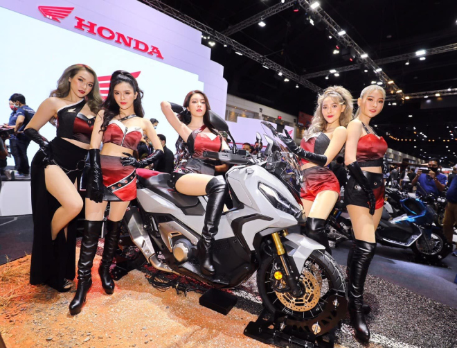 Honda X-ADV750 tại Motor Show 2021.