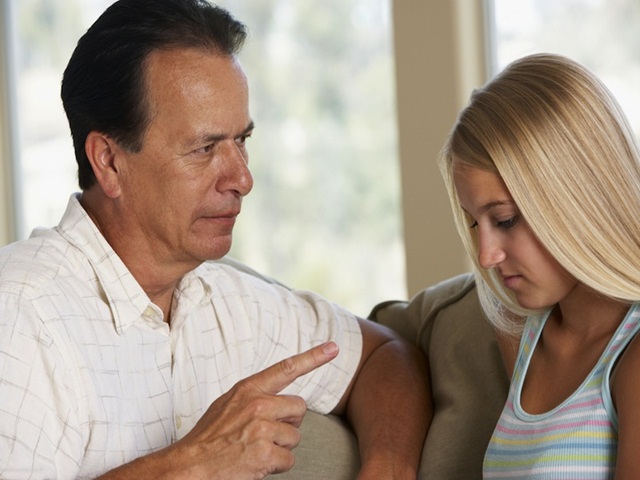 Bạn trẻ - Cuộc sống - Bố vướng vòng lao lý vì cấm con gái yêu đương, lấy chồng