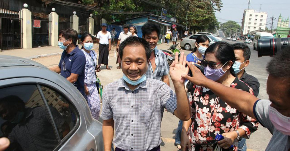 Chính quyền quân sự hoãn xét xử bà Suu Kyi