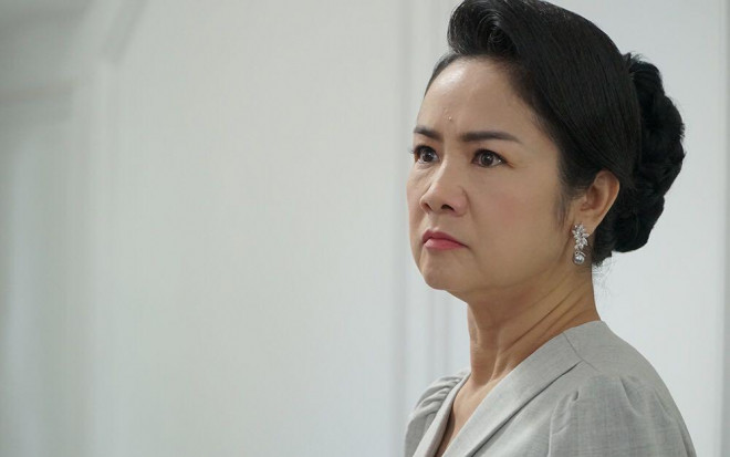 NSND Thu Hà đảm nhận vai diễn người phụ nữ sắc sảo, quyền lực trong phim "Hướng dương ngược nắng".