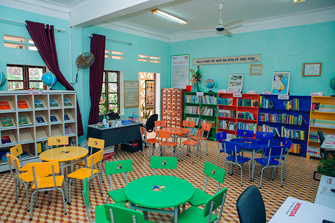 Thư viện với đầy đủ trang thiết bị cho các em học sinh học tập