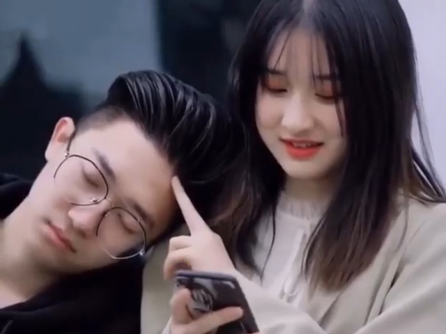 Video Clip Cười - Bí kíp tán gái chắc chắn đổ "đẹp trai không bằng chai mặt"