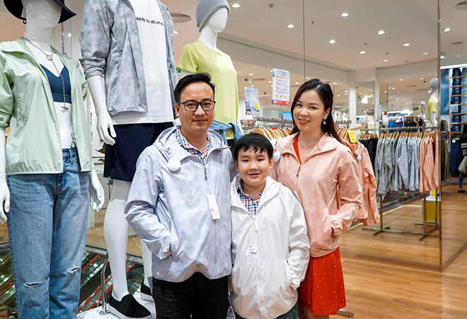 Với nhiều sự lựa chọn đa dạng cho cả nam, nữ và trẻ em, các gia đình có thể nhân cơ hội tham gia trải nghiệm để cùng sở hữu “đồng phục” chống UV của UNIQLO cho những chuyến xê dịch đón hè sắp đến!