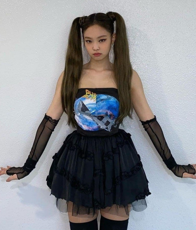Không phải idol xinh đẹp nhất nhưng Jennie chính là cô gái “cân được mọi kiểu tóc” - 10