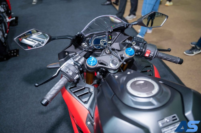 2021 Honda CBR250RR SP giảm giá mạnh, cuốn hút dân tập chơi - 7