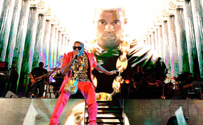 Phần lớn tài sản của West đến từ thương hiệu giày thể thao Yeezy. Cổ phần của anh tại công ty này có giá 1,26 tỷ USD.
