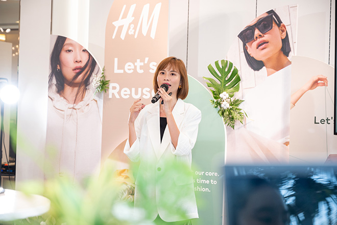Đại diện H&amp;M –&nbsp;Chị&nbsp;Ngọc Phạm phát động chiến dịch Let’s reuse