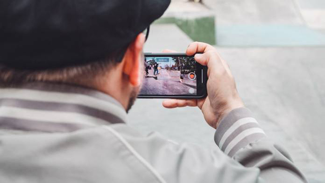 Xếp thứ tự smartphone quay video xịn sò nhất đầu năm 2021 - 1