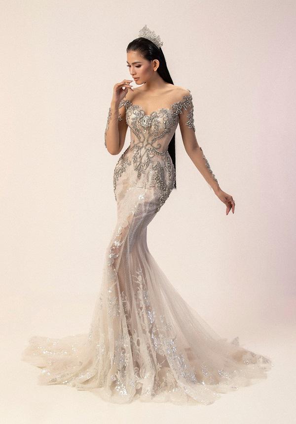 Á hậu Trương Thị May đẹp lộng lẫy trong chiếc váy cưới đuôi cá đầy quyến rũ - 8