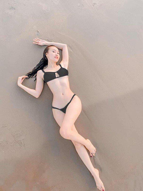 Ninh Dương Lan Ngọc lộ bụng ngấn mỡ khi diện bikini 2 mảnh - 5