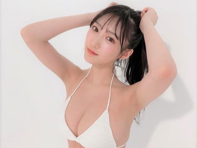 Đời sống Showbiz - “Nữ thần thơ ngây” bị bắt gặp vào khách sạn với 2 người đàn ông trong 1 tuần