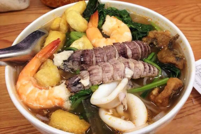 Bún Bề Bề cũng là món ăn nổi tiếng ở Hạ Long