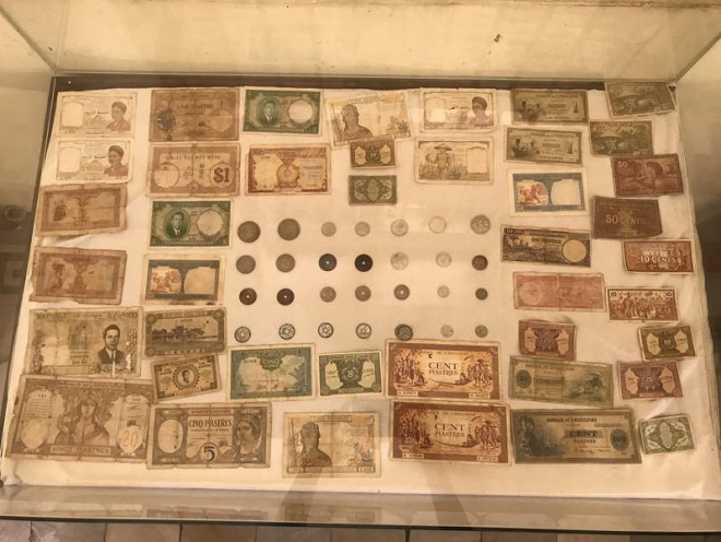 Các tờ tiền, đồng xu được sưu tầm ở nhiều nước trên thế giới.