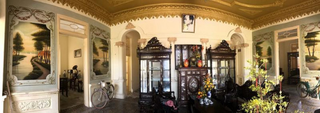 Sảnh chính ngôi nhà của Bạch công tử.