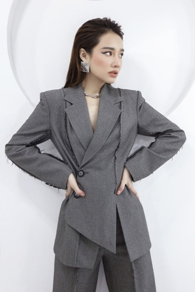 Nhã Phương rũ bỏ nét mong manh, "lột xác" mạnh mẽ ấn tượng với phong cách menswear - 3