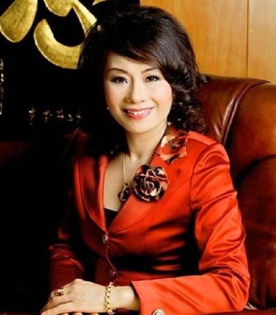 Hoa hậu quý bà Trương Thị Tuyết Nga vướng vòng lao lý với tội danh lừa đảo, chiếm đoạt tài sản.