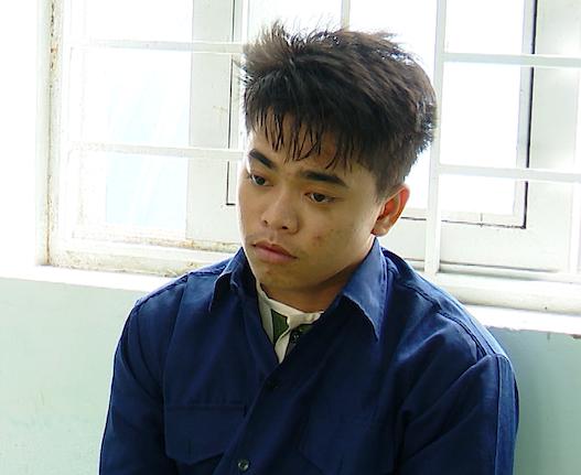 Trương Văn Phát tại cơ quan công an. Ảnh: Công an Vĩnh Long