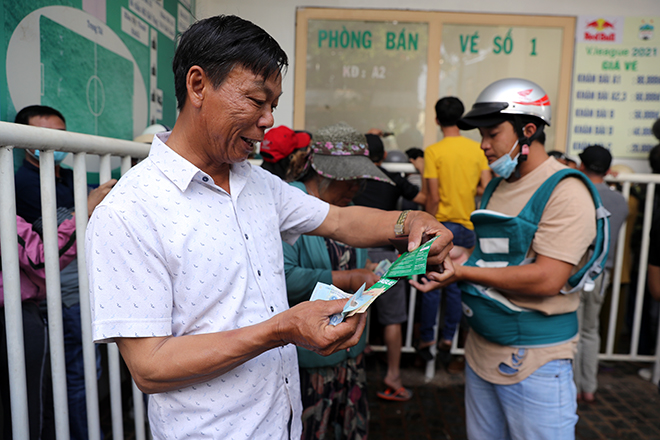 "Cháy vé" xem Lee Nguyễn đấu đội bóng bầu Đức, so tài Công Phượng - 10