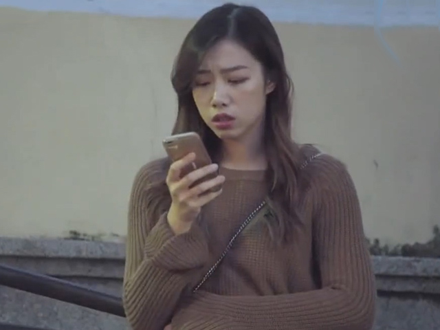 Video Clip Cười - Hài hước với sự "lươn lẹo" của cặp đôi yêu nhau