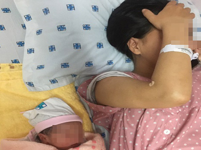 Bạn trẻ - Cuộc sống - Vợ đẻ "rớt" trên xe ôtô được CSGT dẫn đường: Chồng tiết lộ khoảnh khắc khó quên