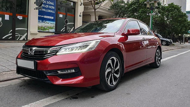 Sau 4 năm sử dụng Honda Accord rớt giá hơn 700 triệu đồng - 1