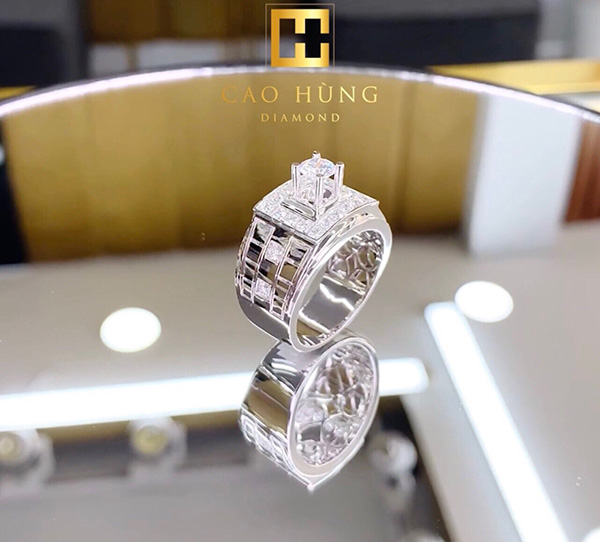 Trang sức kim cương luôn được nhiều khách hàng yêu thích