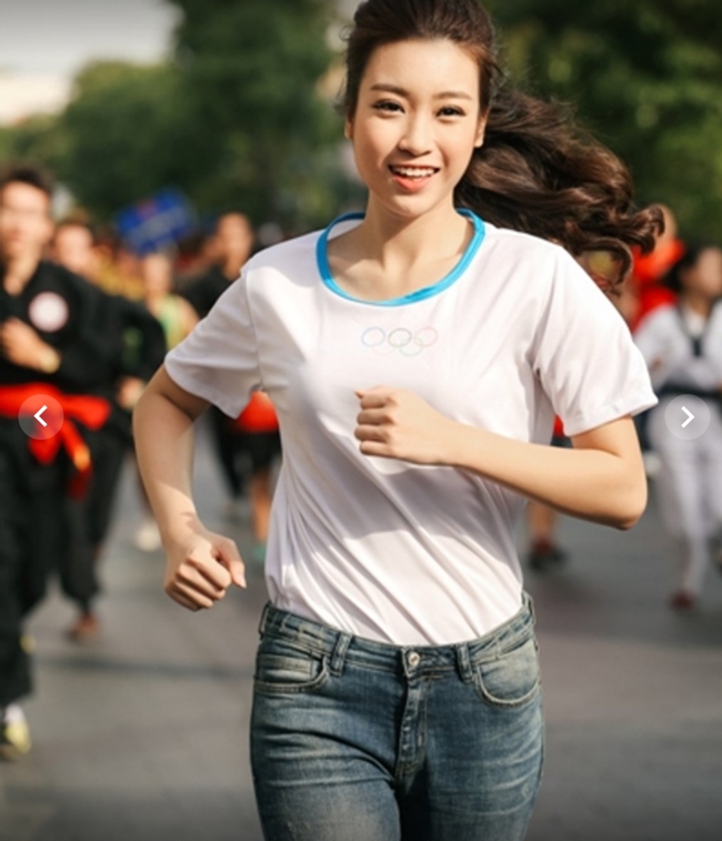 Bên cạnh quần legging, quần jean cũng được nhiều người đẹp Việt chọn mặc khi tham gia hoạt động chạy bộ.
