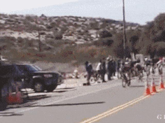 Tranh vui - "Dở khóc dở cười" với loạt sự cố hài hước trong thể thao