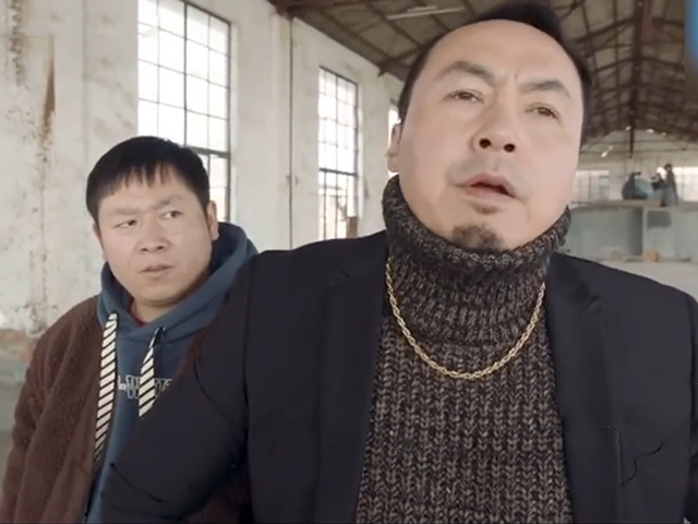 Video Clip Cười - Anh em trở mặt nhau chỉ vì cuộc điện thoại của những kẻ lừa đảo